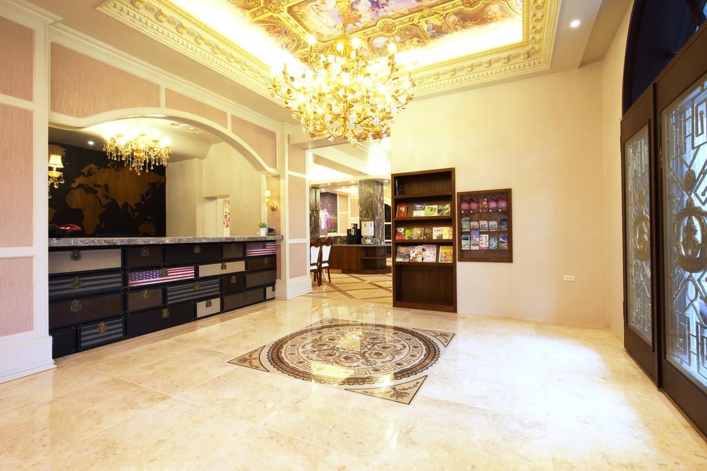 Buckingham Palace B&B Beipu Экстерьер фото