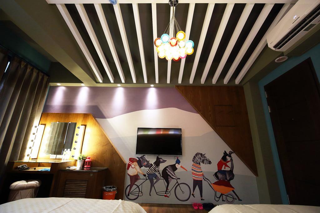 Buckingham Palace B&B Beipu Экстерьер фото