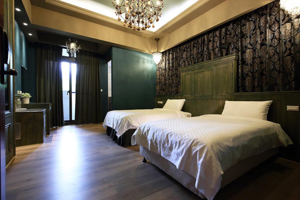 Buckingham Palace B&B Beipu Экстерьер фото