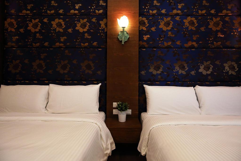 Buckingham Palace B&B Beipu Экстерьер фото